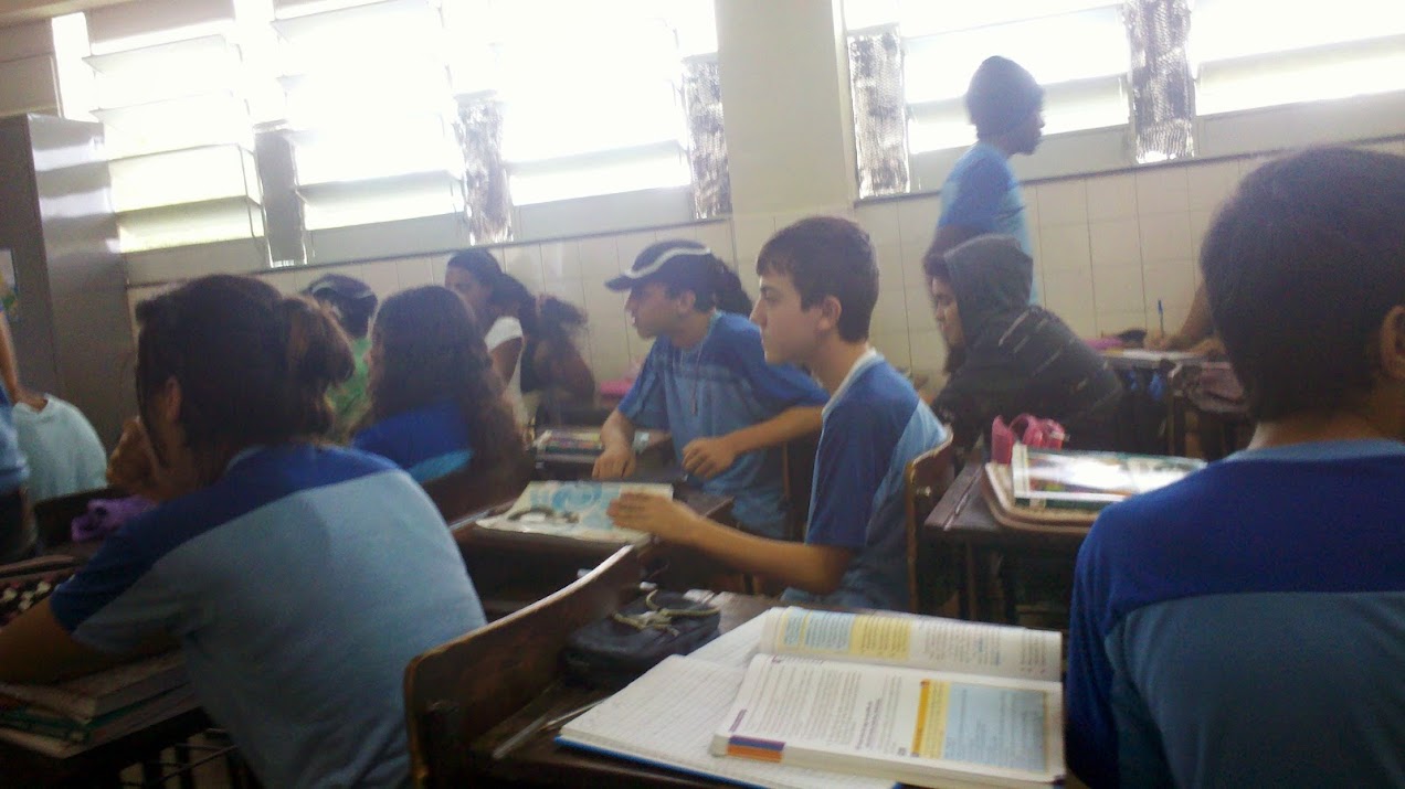 Yan em sala de aula na Escola Marlene Barros